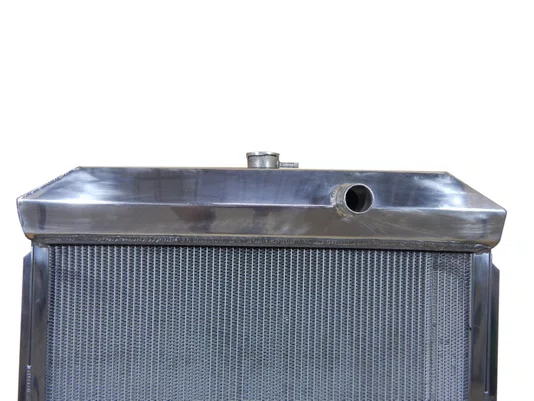 RADIADOR AGUA  F1000 F2000 F4000 MWM 1972 A 1991 BRASADO POLIDO