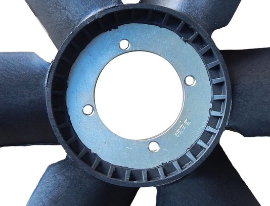 HÉLICE NYLON 6 PÁS TRATOR NEW HOLLAND 7630