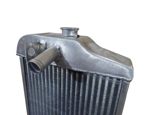 RADIADOR  MF 50X 65X CBT1000 ALUMINIO TUBULAR 400X440X3CAR