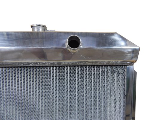 RADIADOR AGUA  F1000 F2000 F4000 MWM 1972 A 1991 BRASADO POLIDO