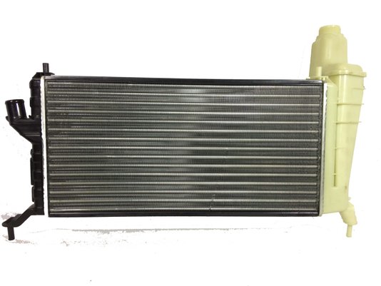 RADIADOR AGUA GM CELTA 1.0 COM AR CONDICIONADO C/RESERVATORIO - 2000 A 2007