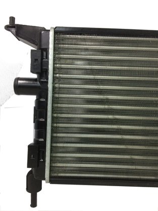 RADIADOR AGUA GM CELTA 1.0 C/RESERVATORIO - 2000 A 2007
