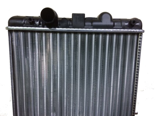 RADIADOR AGUA VW GOL / PARATI / SAVEIRO MI 1.0 8 /16V GII / GII / GIV MOTOR AT - 1997 A 2008