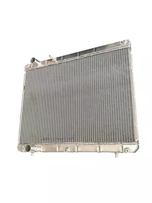 Radiador Aluminio Tracker 2.0 Diesel Manual 2000 até 2008 BRASADO S/ Tampa