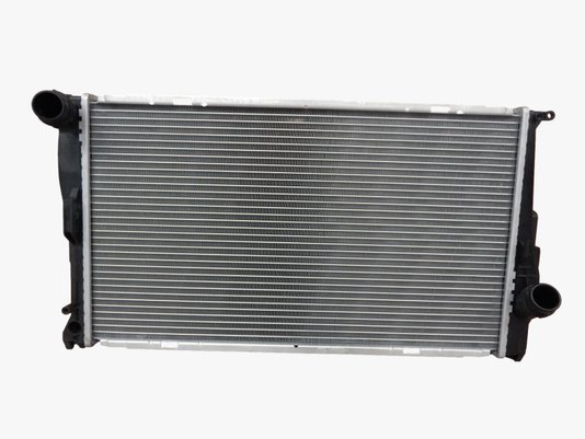 RADIADOR BMW 335 3.0 ANO 2008 2009 ACIMA