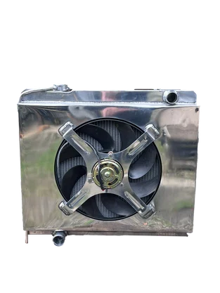 RADIADOR DE AGUA FORD LANDAU COM DEFLETOR E GMV POLIDO