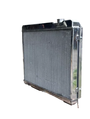 RADIADOR DE AGUA FORD LANDAU COM DEFLETOR E GMV POLIDO