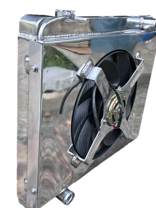 RADIADOR DE AGUA FORD LANDAU COM DEFLETOR E GMV POLIDO