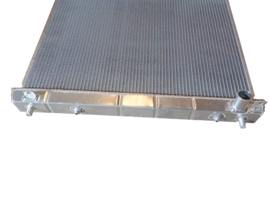 RADIADOR DE AGUA MITSUBISHI PAJERO FULL 3.2 AUTOMATICA EM ALUMINIO ESPESSURA 40MM