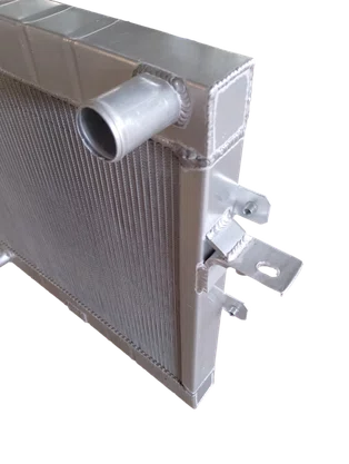 RADIADOR EM ALUMINIO BRASADO CARGO VW