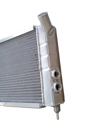 RADIADOR GM CORSA TIGRA AC CORRIDA PREPARADO 680X270X56