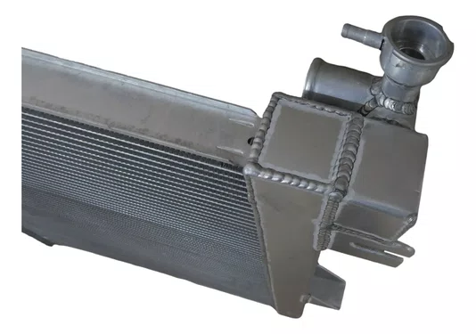 Radiador Triton Dakar Diesel Flex Colmeia 40mm Bocal Reto