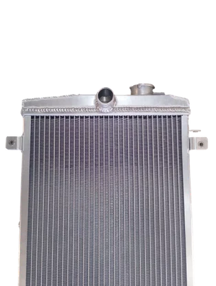 RADIADOR VW PASSAT/GOL/VOYAGE/SAVEIRO 1.6/8 /86 S/AC QUADRADO EM ALUMINIO ESPESSURA 48MM